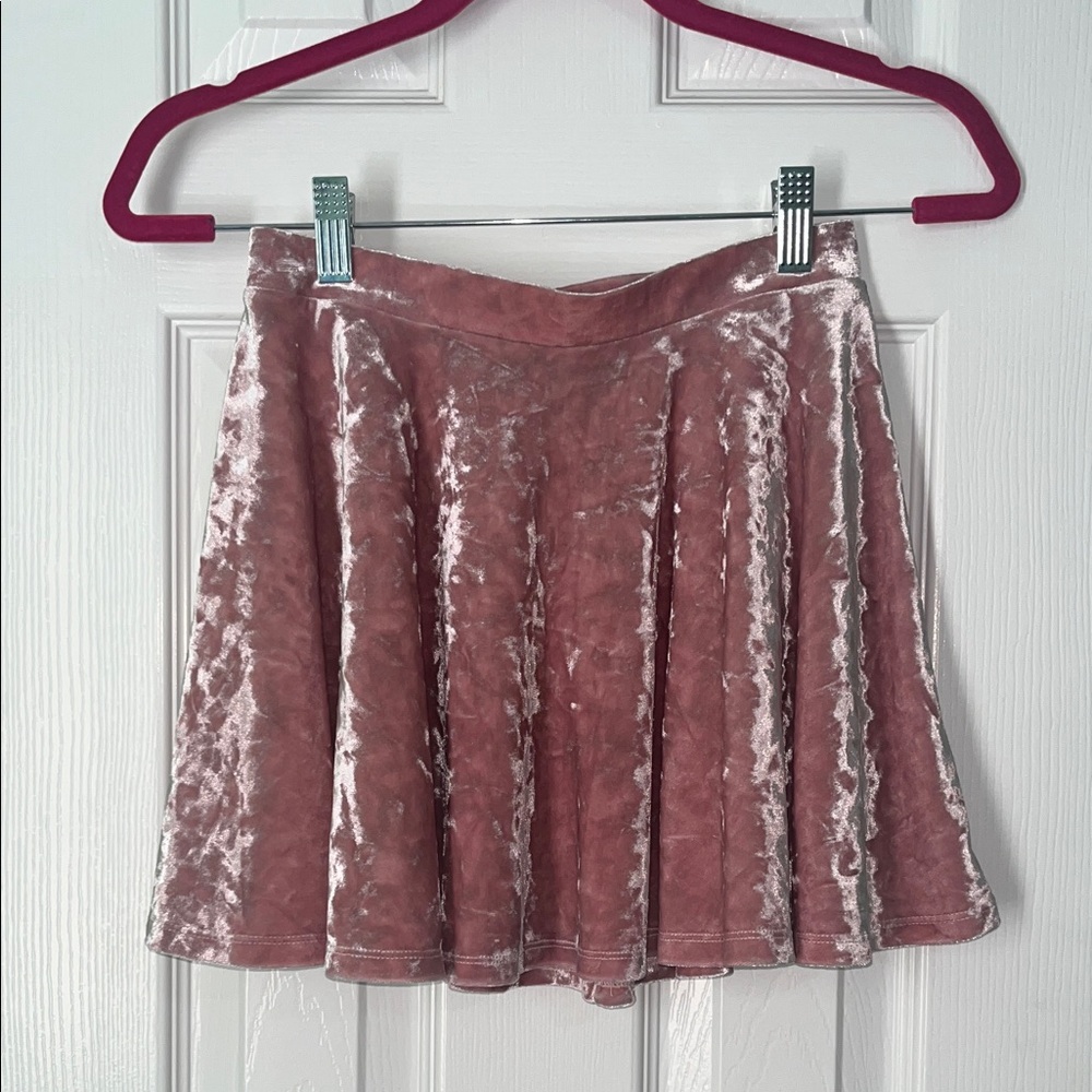 Forever 21 Blush Velvet Mini Skirt